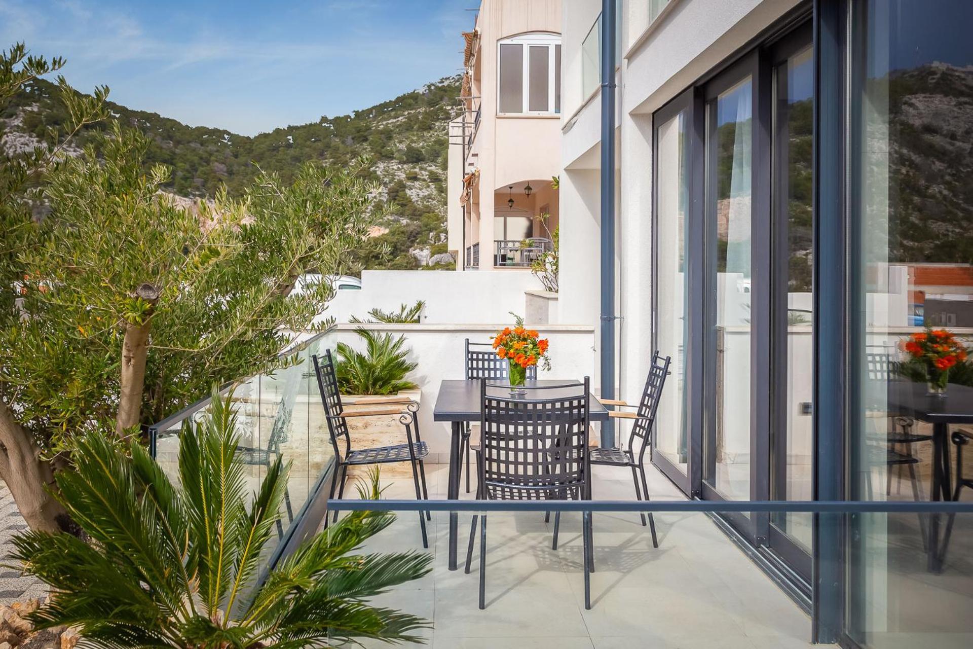Villa Royale With Pool Hvar Town Extérieur photo