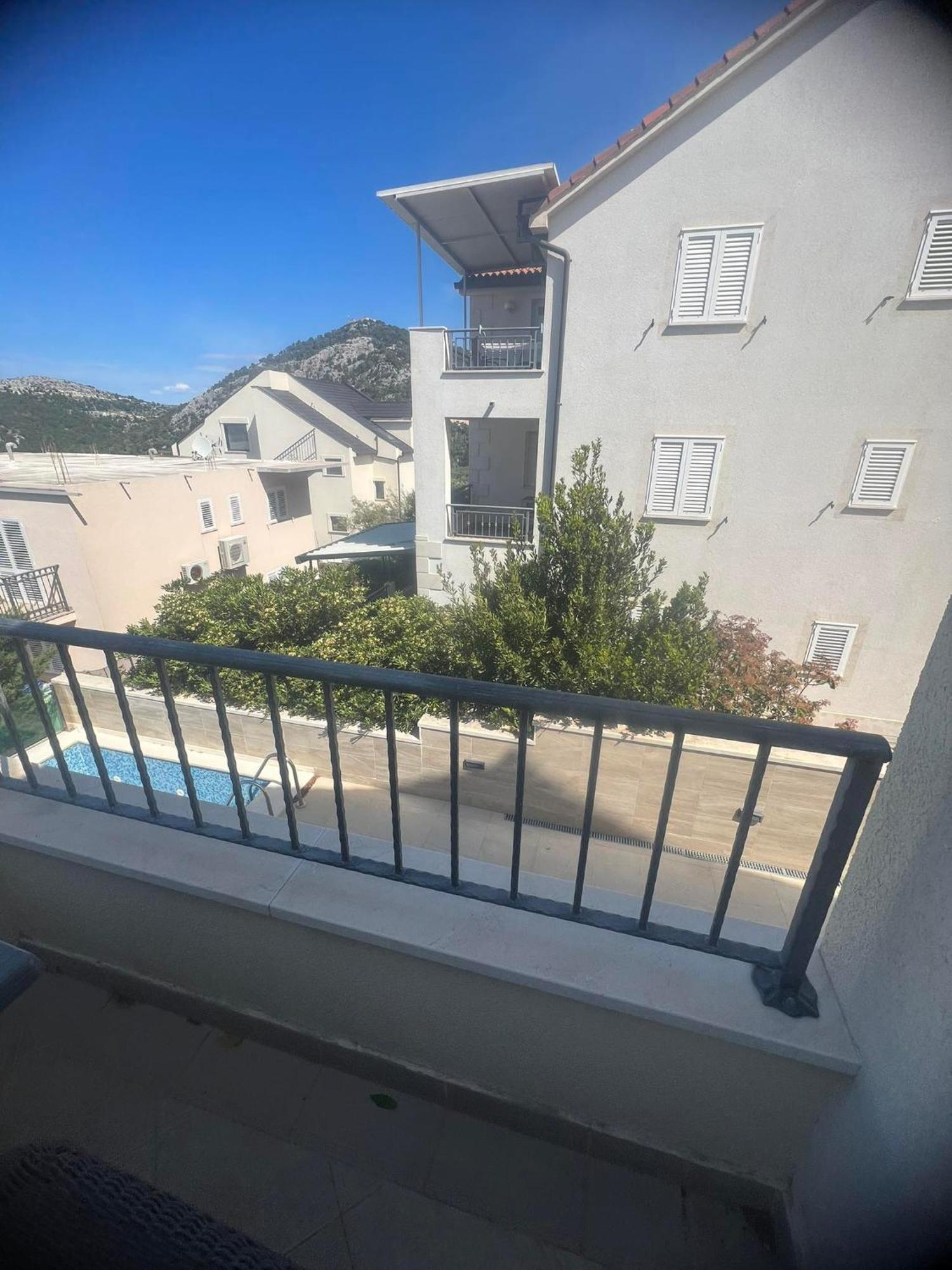 Villa Royale With Pool Hvar Town Extérieur photo